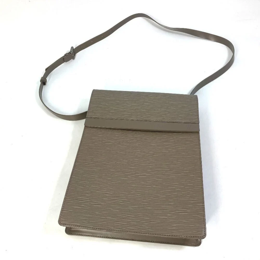 LOUIS VUITTON Authentic Brown Leather Pochette Shoulder Bag - Picture 6 of 10